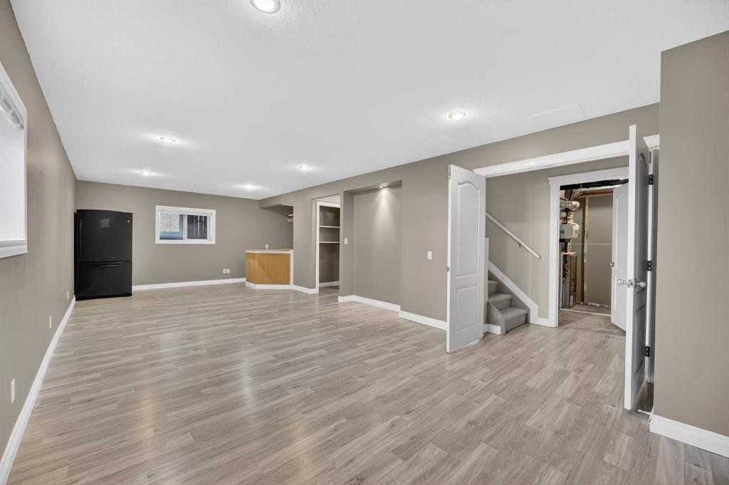 31 Valarosa Drive, Didsbury, AB - Indoor Photo Showing Other Room