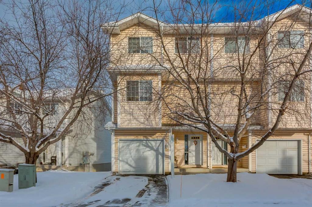 318 Hawkstone Manor Nw, Calgary, AB - Outdoor