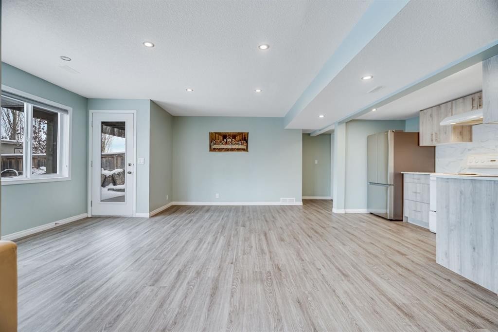 104 Cove Crescent, Chestermere, AB - Indoor