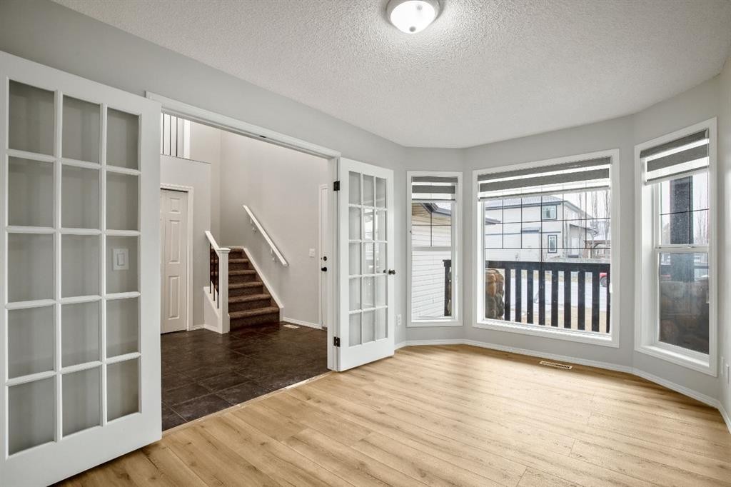 104 Cove Crescent, Chestermere, AB - Indoor Photo Showing Other Room