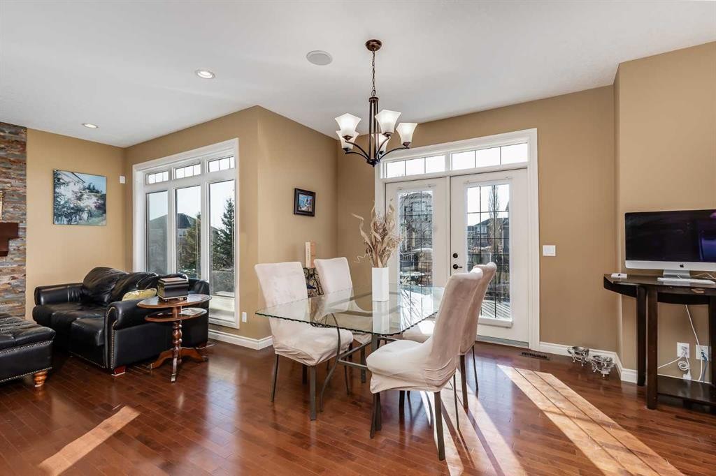 213 Silverado Ranch Manor Sw, Calgary, AB - Indoor Photo Showing Dining Room