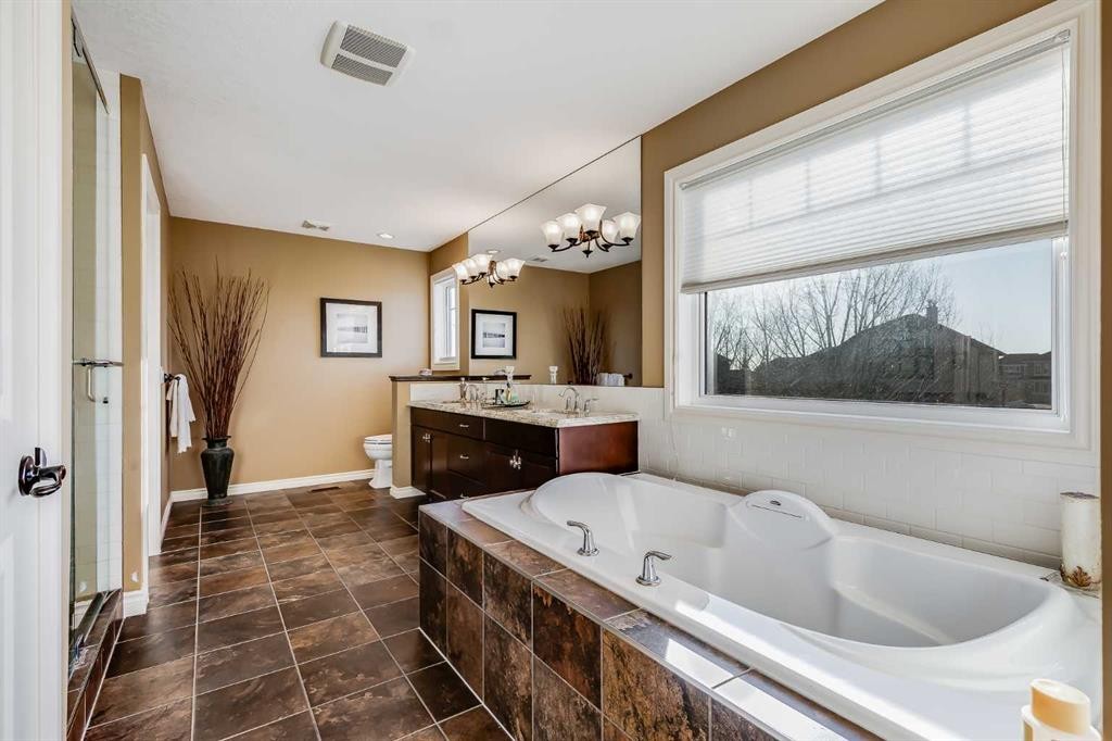 213 Silverado Ranch Manor Sw, Calgary, AB - Indoor Photo Showing Bathroom