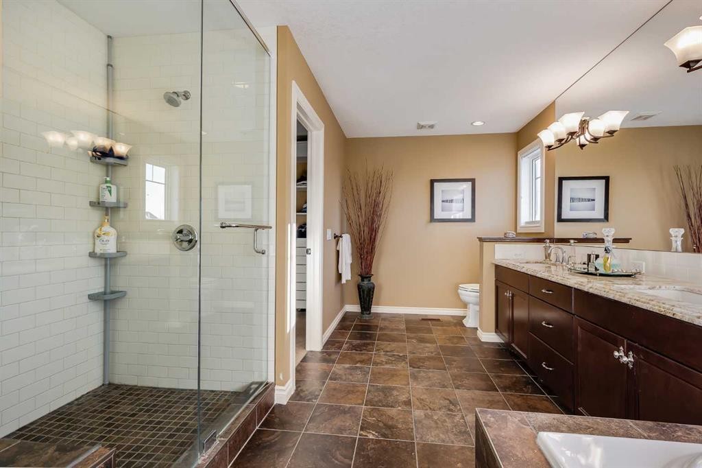 213 Silverado Ranch Manor Sw, Calgary, AB - Indoor Photo Showing Bathroom