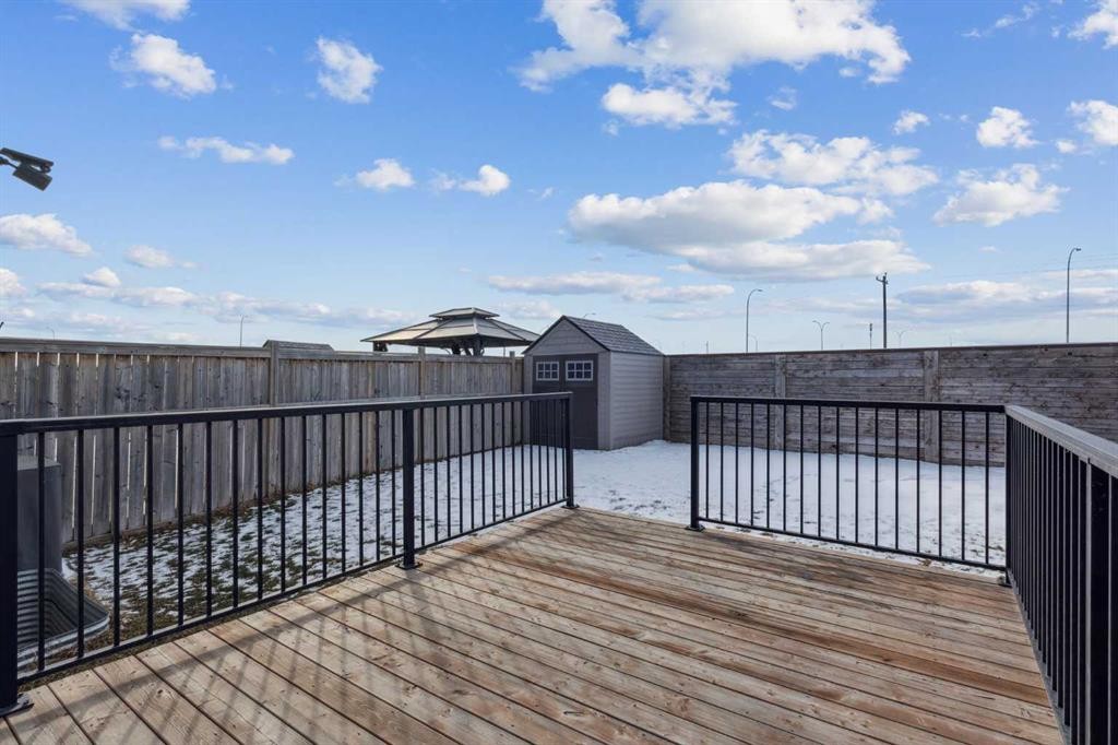 116 Walden Parade Se, Calgary, AB - Outdoor