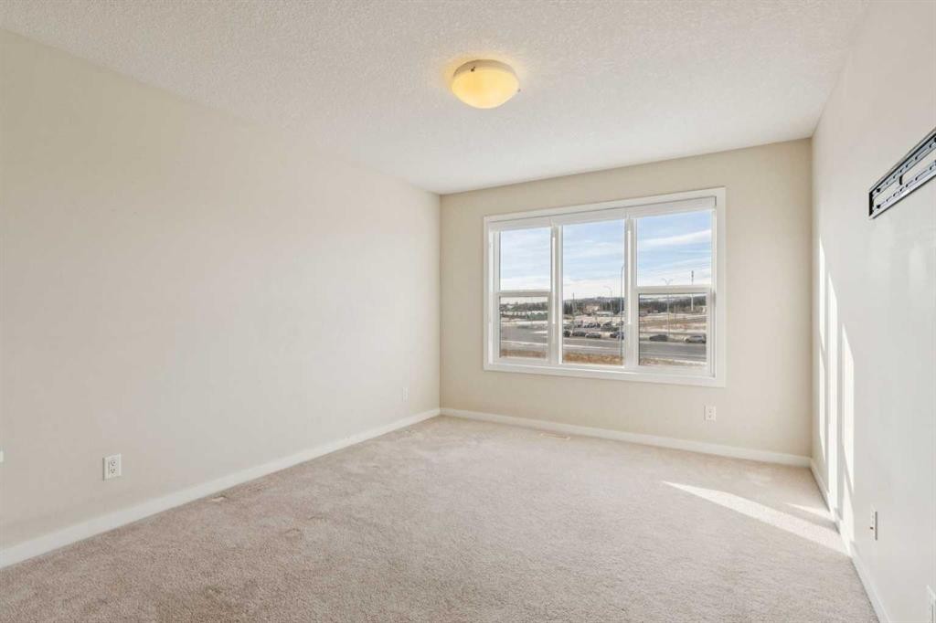 116 Walden Parade Se, Calgary, AB - Indoor Photo Showing Other Room