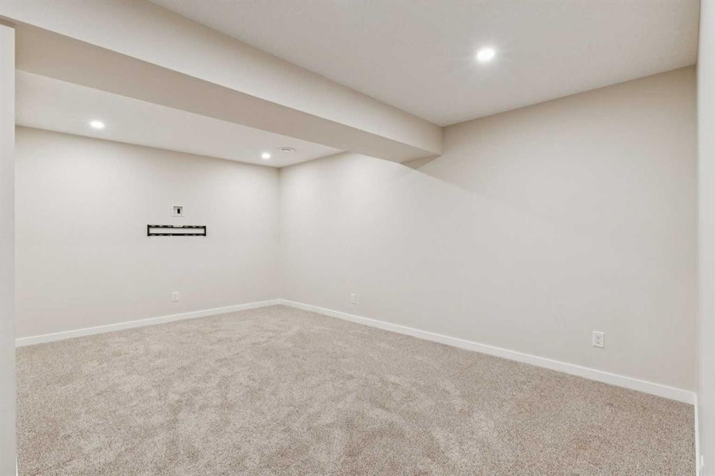 116 Walden Parade Se, Calgary, AB - Indoor Photo Showing Other Room