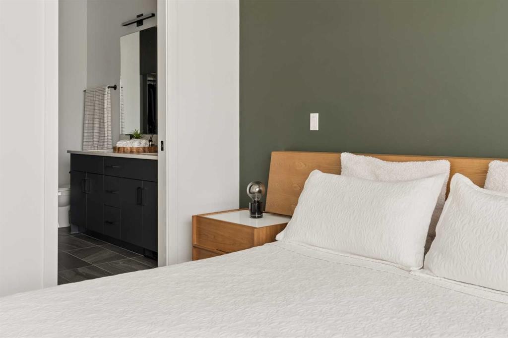 103 Haskayne Drive Nw, Calgary, AB - Indoor Photo Showing Bedroom