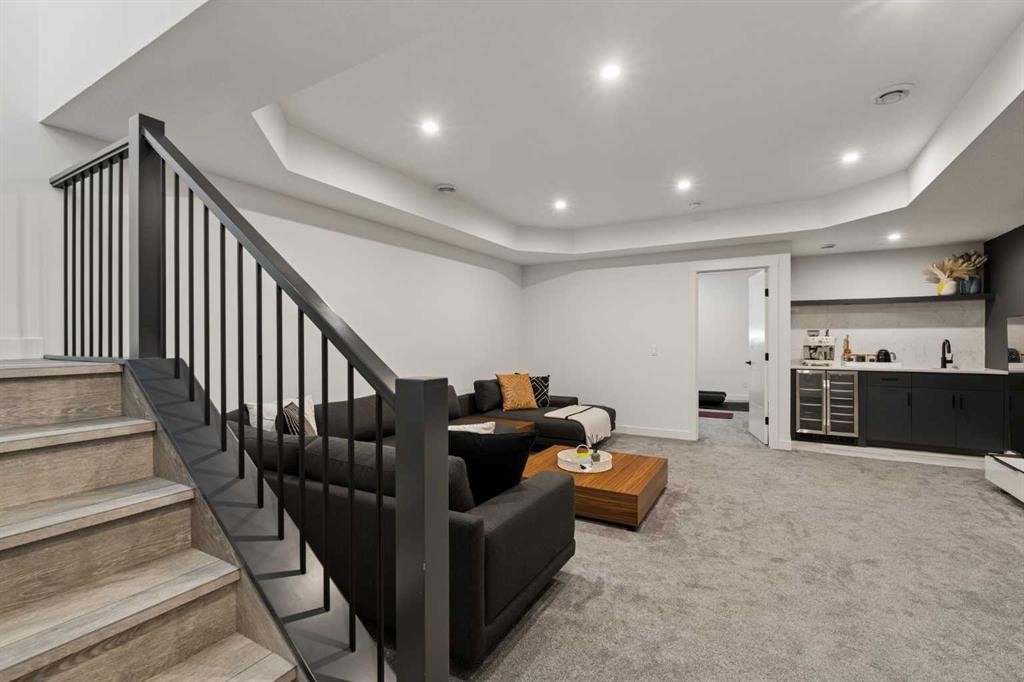 103 Haskayne Drive Nw, Calgary, AB - Indoor Photo Showing Other Room