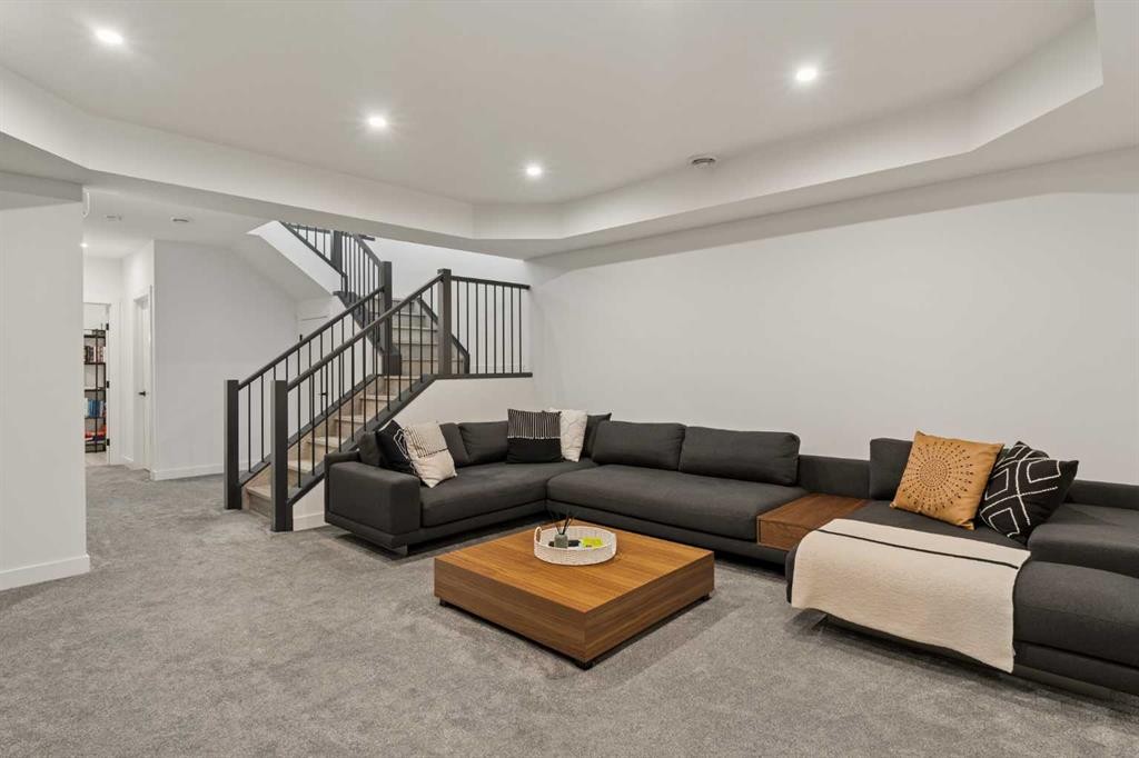 103 Haskayne Drive Nw, Calgary, AB - Indoor Photo Showing Living Room