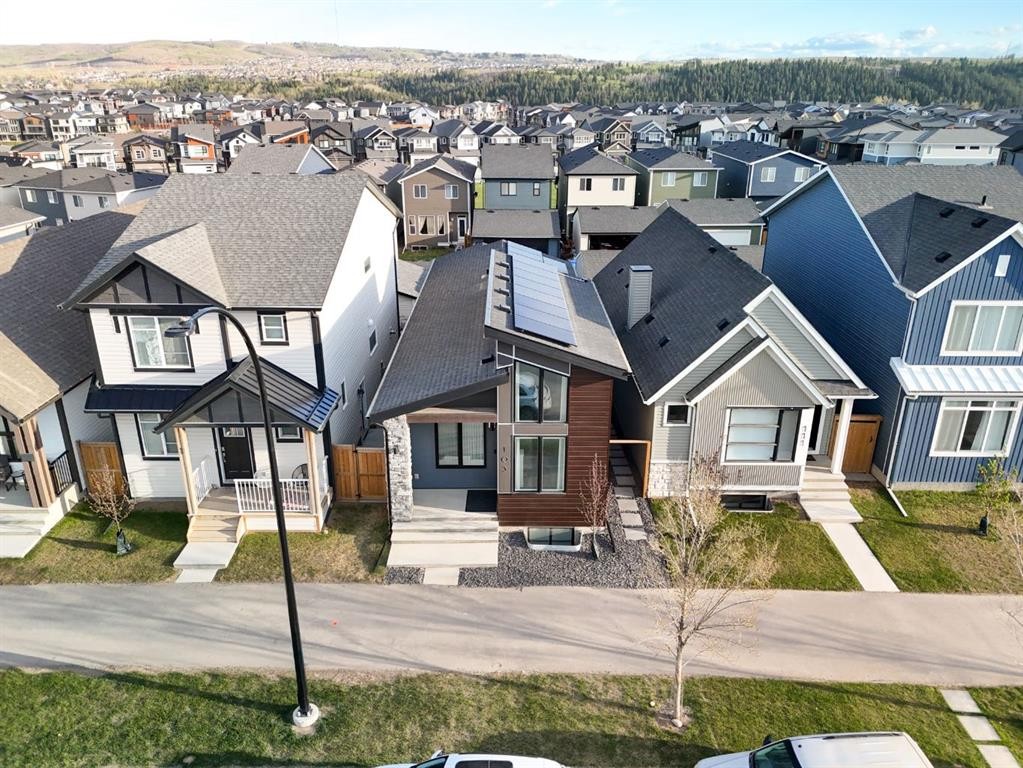 103 Haskayne Drive Nw, Calgary, AB - Outdoor With Facade
