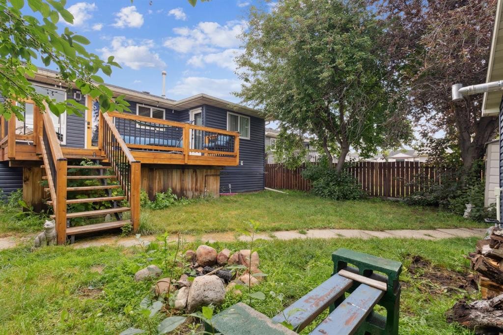147 Falchurch Crescent Ne, Calgary, AB - Outdoor With Deck Patio Veranda