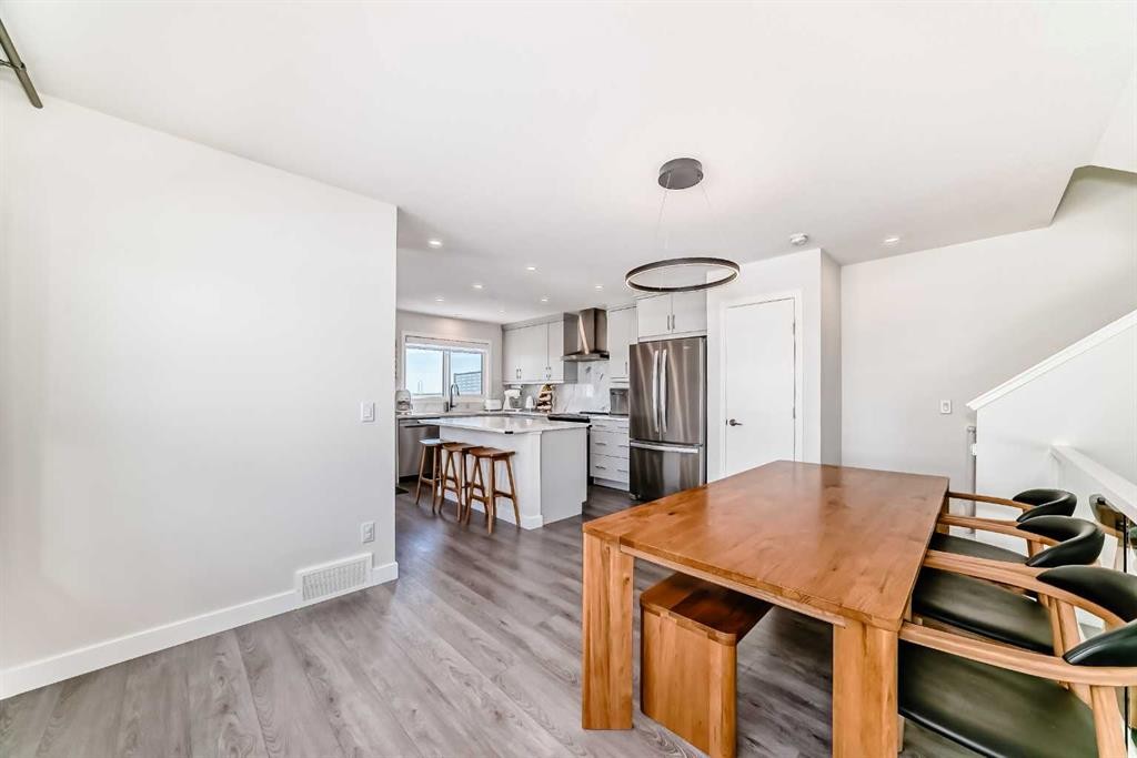 38 Lavender Road Se, Calgary, AB - Indoor