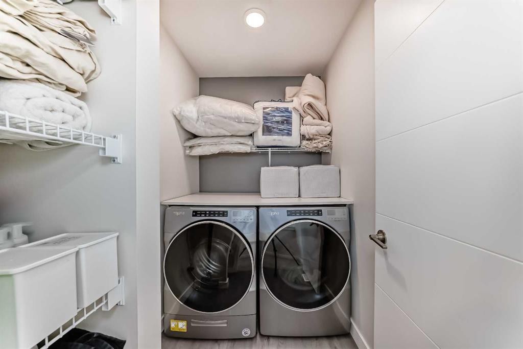 38 Lavender Road Se, Calgary, AB - Indoor Photo Showing Laundry Room