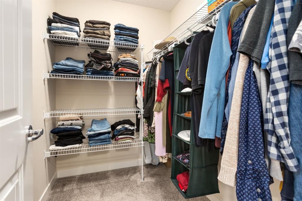 128 Seagreen Manor, Chestermere, AB - Indoor With Storage