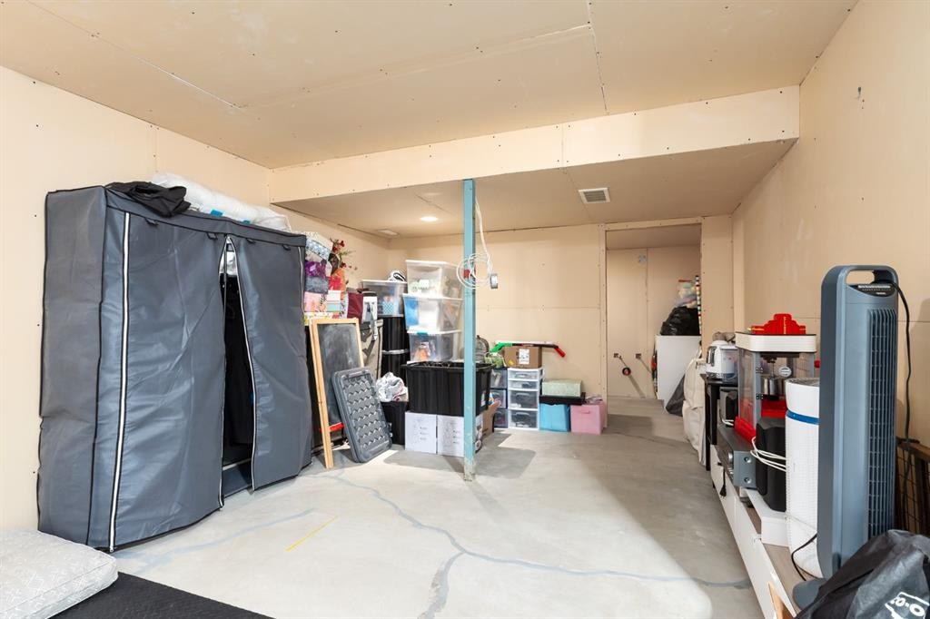 128 Seagreen Manor, Chestermere, AB - Indoor