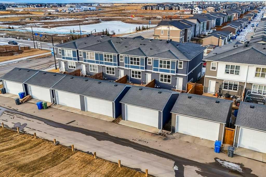293 Dawson Way, Chestermere, AB - Outdoor