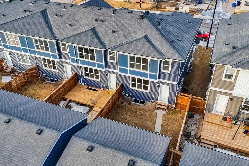 293 Dawson Way, Chestermere, AB - Outdoor With Exterior