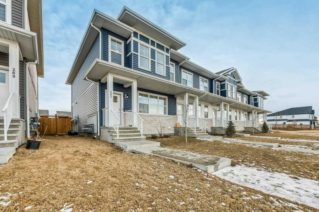 293 Dawson Way, Chestermere, AB - Outdoor With Facade