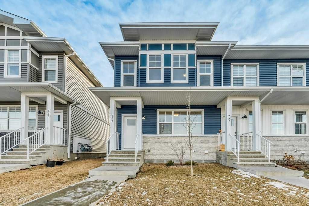 293 Dawson Way, Chestermere, AB - Outdoor With Facade