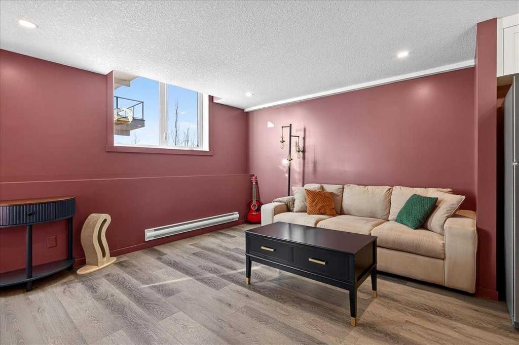 216-474 Seton Circle Se, Calgary, AB - Indoor Photo Showing Other Room