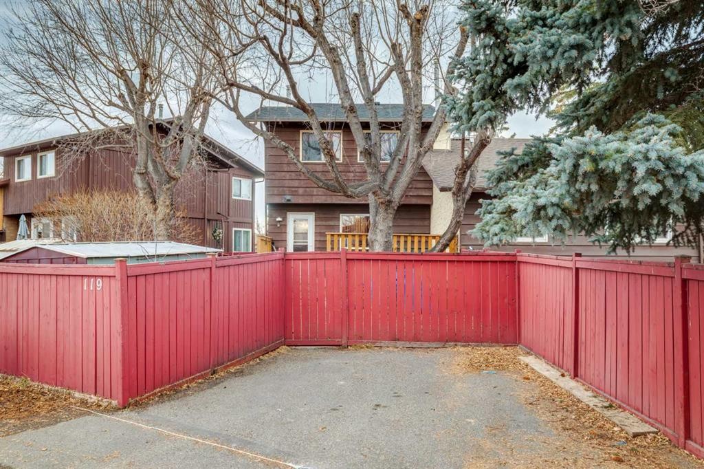 119 Whiteridge Place Ne, Calgary, AB - Outdoor
