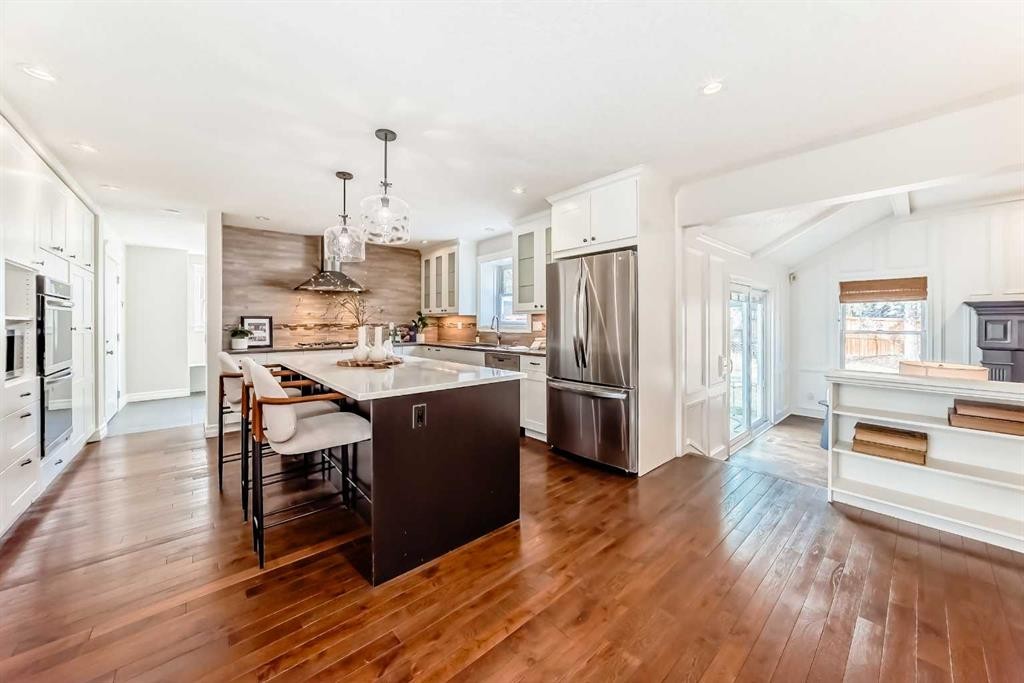 36 Stradbrooke Way Sw, Calgary, AB - Indoor Photo Showing Kitchen With Upgraded Kitchen