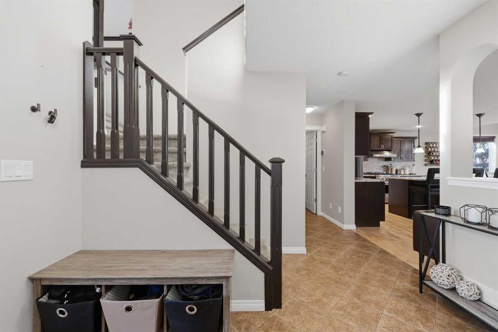 307 Valley Crest Court Nw, Calgary, AB - Indoor Photo Showing Other Room