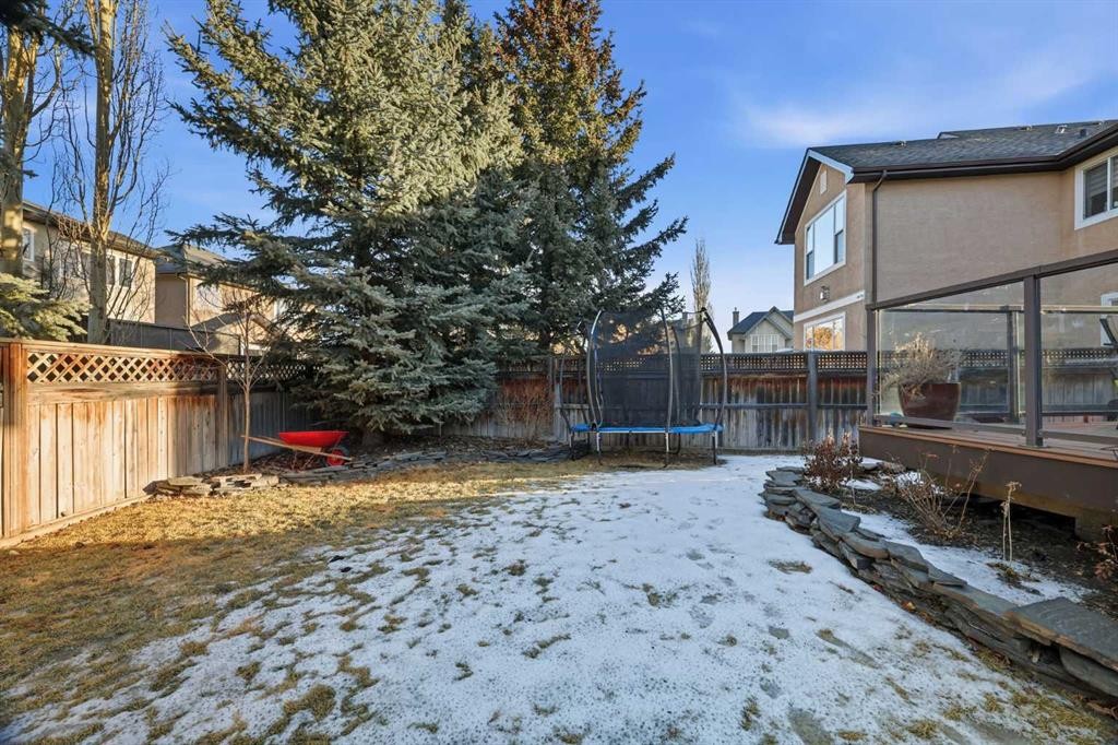 307 Valley Crest Court Nw, Calgary, AB - Outdoor