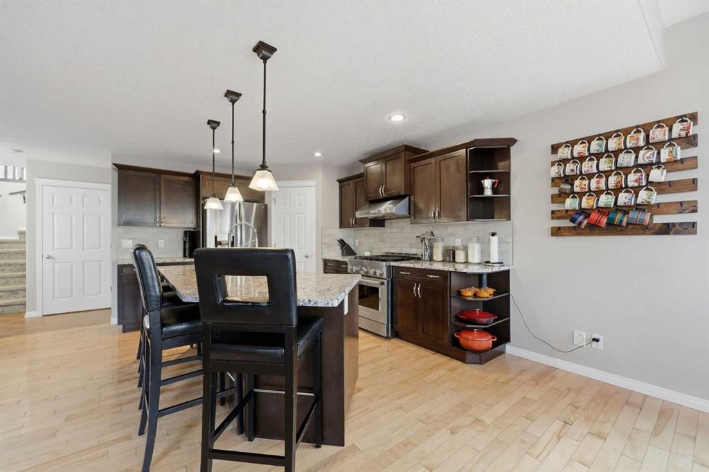 307 Valley Crest Court Nw, Calgary, AB - Indoor