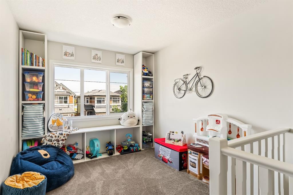 63 Seton Gardens Se, Calgary, AB - Indoor