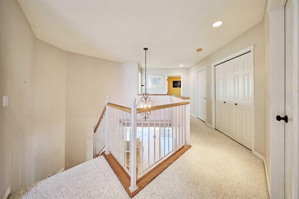 805 Panorama Hills Drive Nw, Calgary, AB - Indoor Photo Showing Other Room