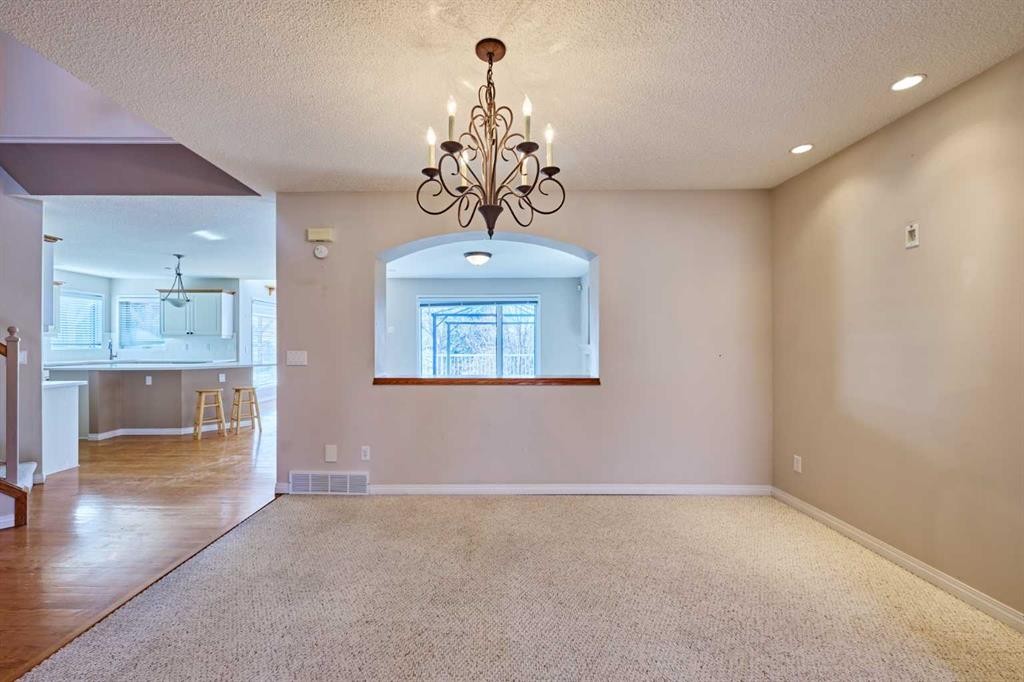 805 Panorama Hills Drive Nw, Calgary, AB - Indoor Photo Showing Other Room