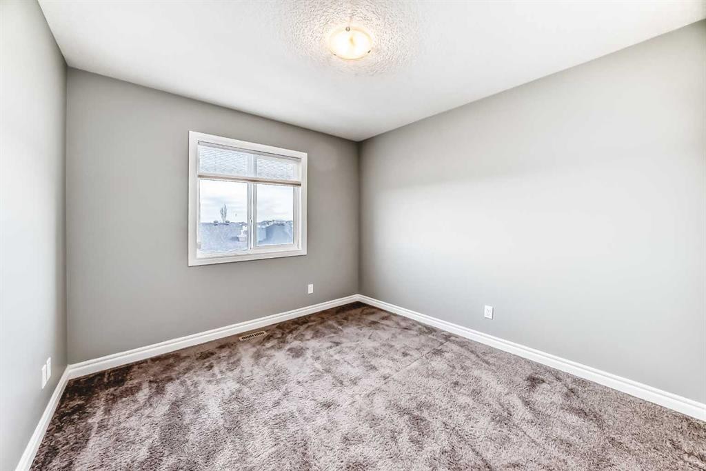 88 Nolanhurst Crescent Nw, Calgary, AB - Indoor Photo Showing Other Room