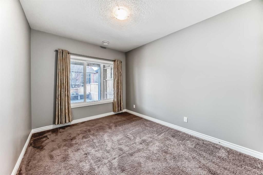 88 Nolanhurst Crescent Nw, Calgary, AB - Indoor Photo Showing Other Room