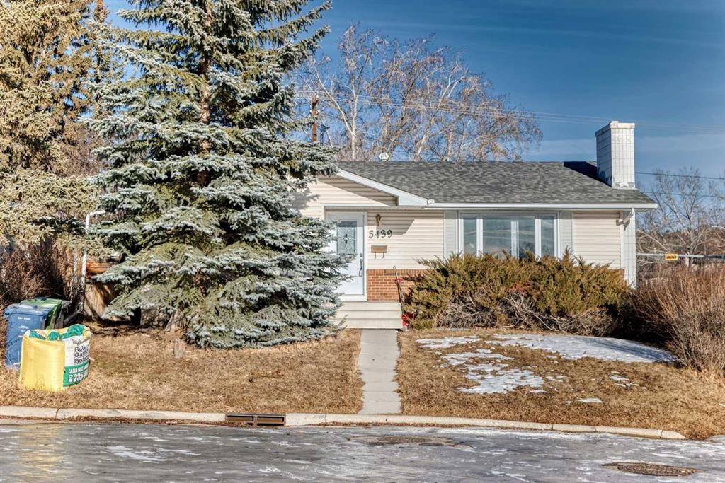 5439 Dalrymple Crescent Nw, Calgary, AB - Outdoor