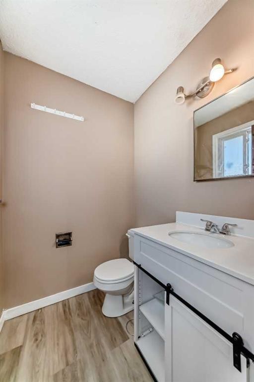 5439 Dalrymple Crescent Nw, Calgary, AB - Indoor Photo Showing Bathroom