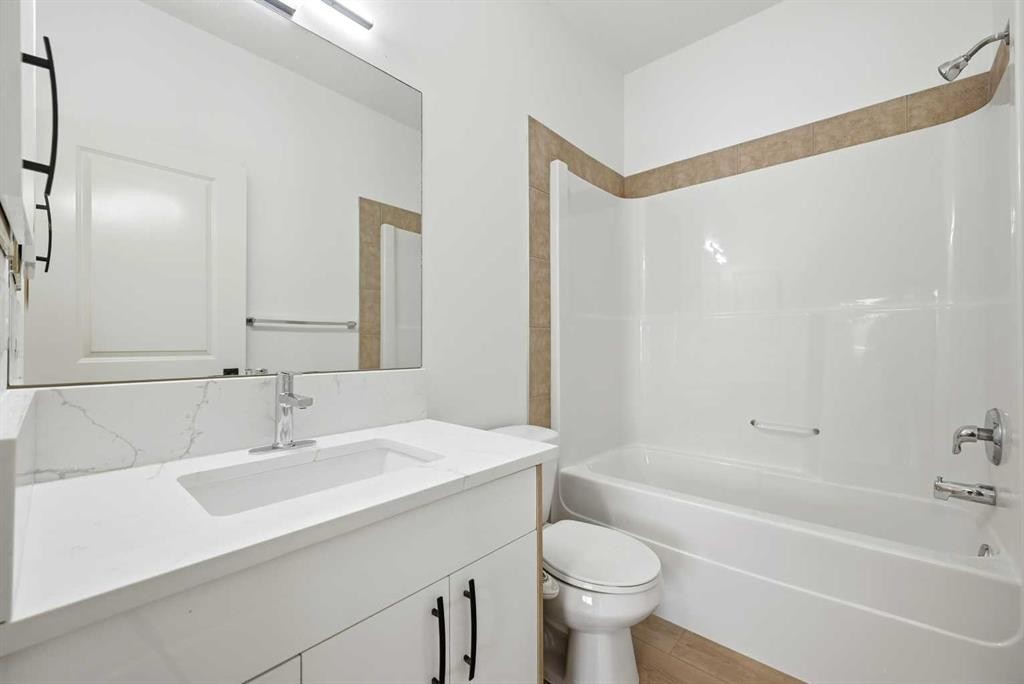 81 Saddlemont Road Ne, Calgary, AB - Indoor Photo Showing Bathroom