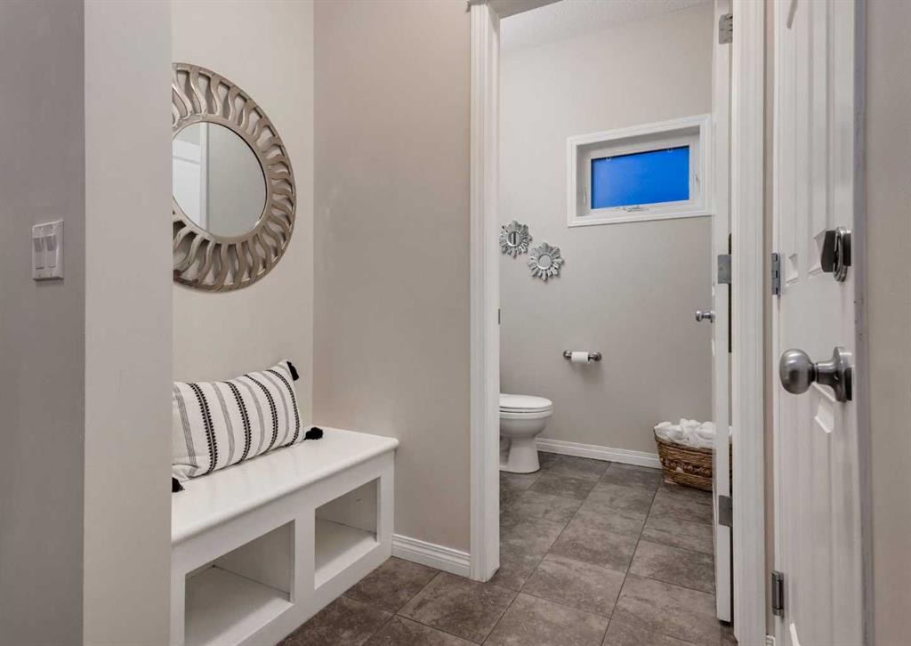 63 Panton Way Nw, Calgary, AB - Indoor Photo Showing Bathroom