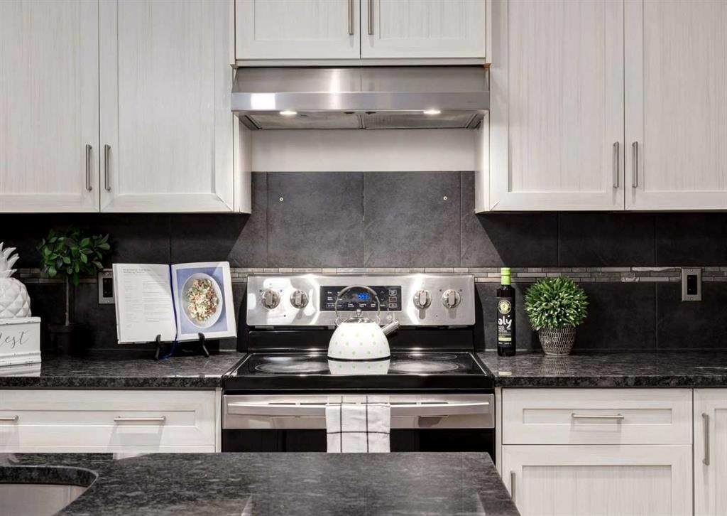 63 Panton Way Nw, Calgary, AB - Indoor Photo Showing Kitchen With Upgraded Kitchen