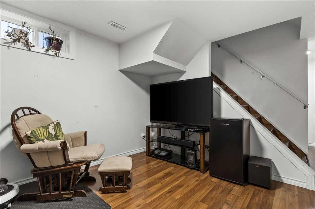 78 Templeson Crescent Ne, Calgary, AB - Indoor Photo Showing Other Room