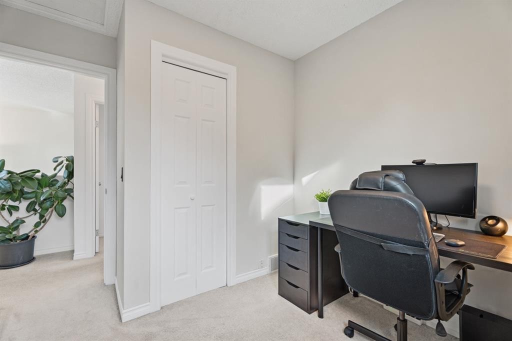 164 Beddington Circle Ne, Calgary, AB - Indoor Photo Showing Office