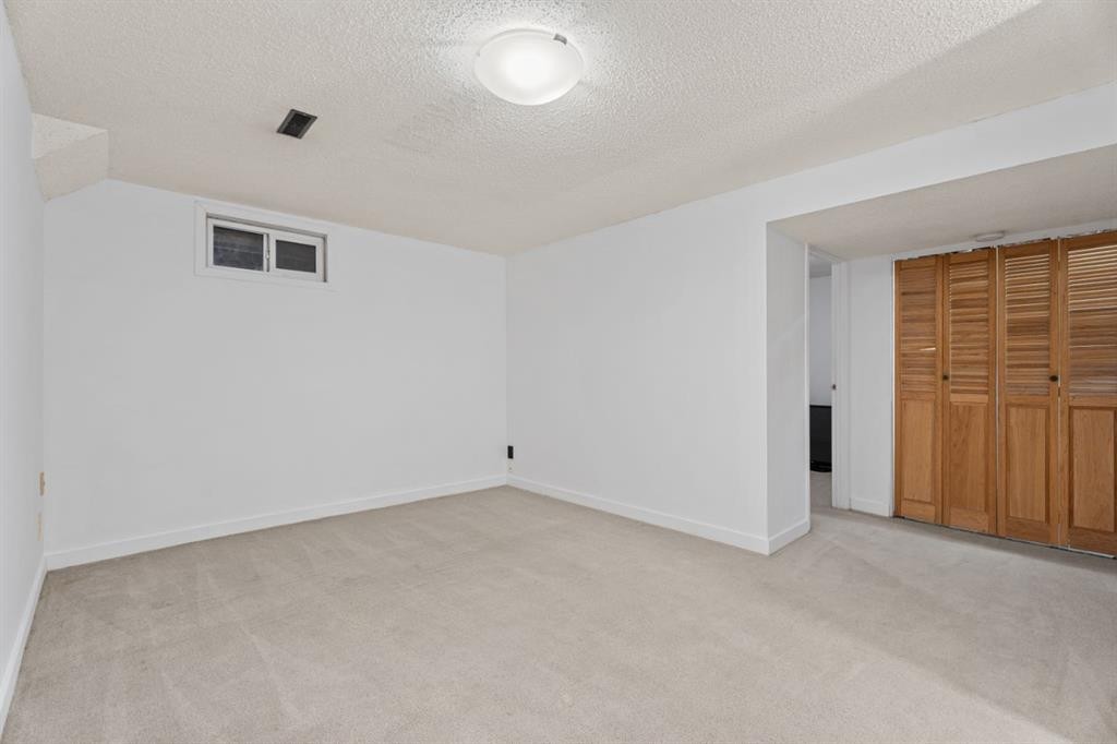 164 Beddington Circle Ne, Calgary, AB - Indoor Photo Showing Other Room