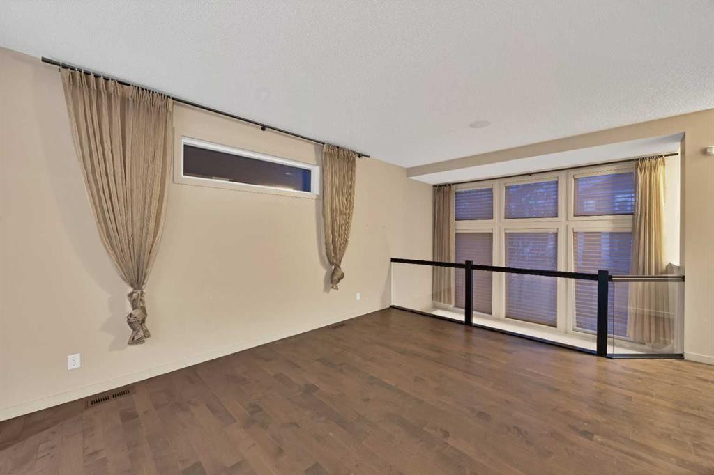 41 Red Embers Row Ne, Calgary, AB - Indoor Photo Showing Other Room