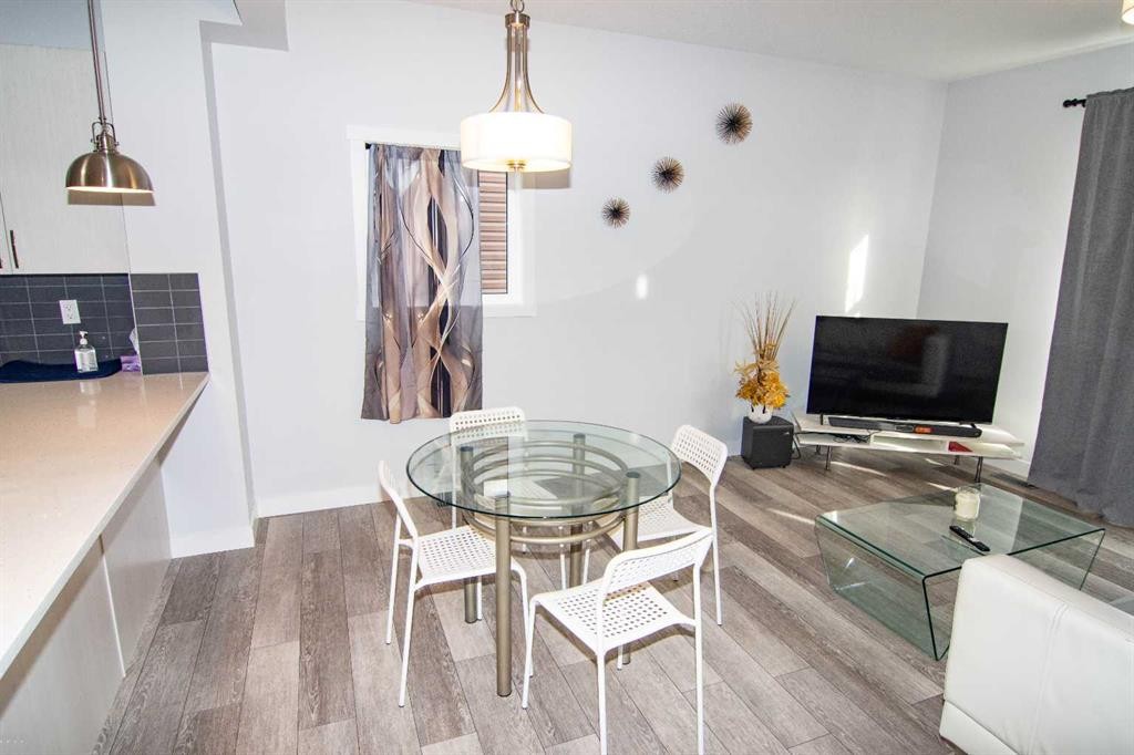 62 Walden Lane Se, Calgary, AB - Indoor