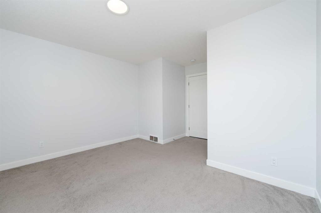 62 Walden Lane Se, Calgary, AB - Indoor Photo Showing Other Room