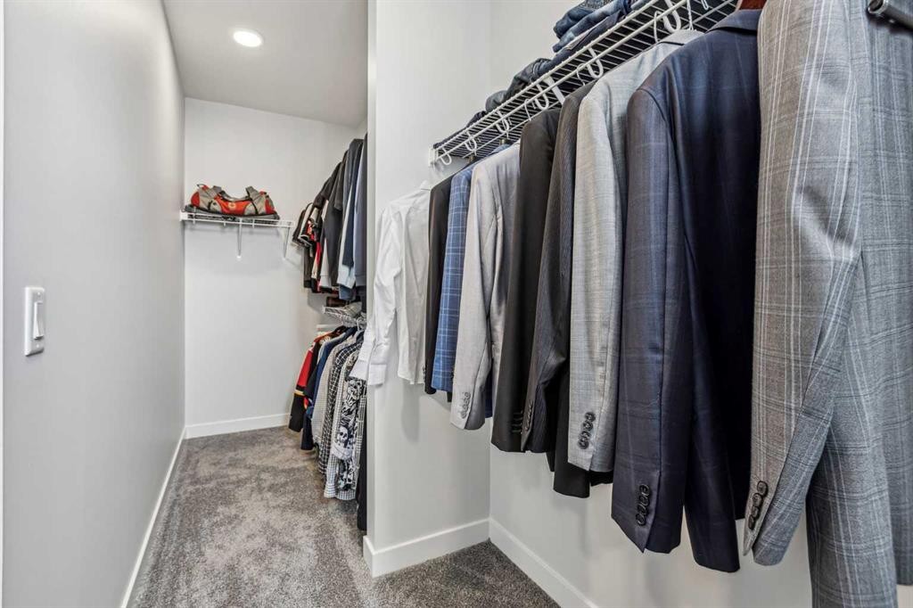 123 Mitchell Way Nw, Calgary, AB - Indoor With Storage