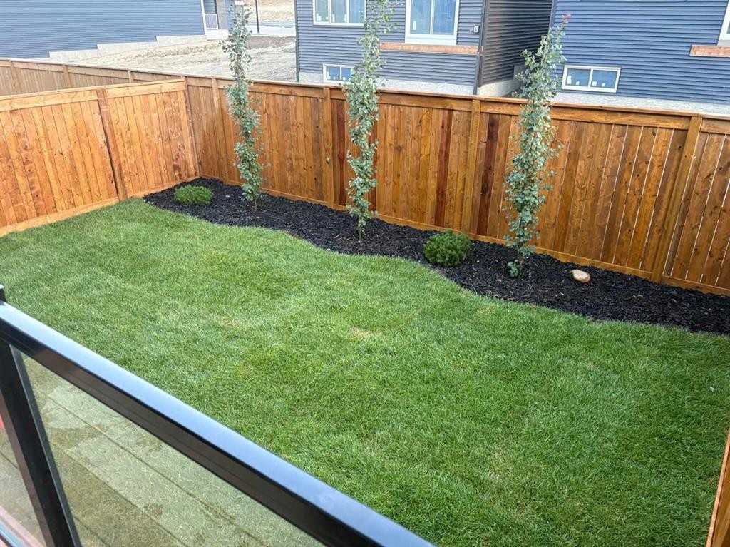 123 Mitchell Way Nw, Calgary, AB - Outdoor