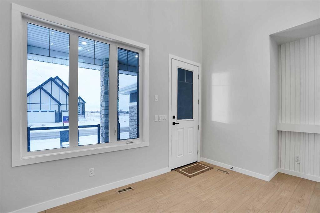 335 Muirfield Crescent, Lyalta, AB - Indoor Photo Showing Other Room
