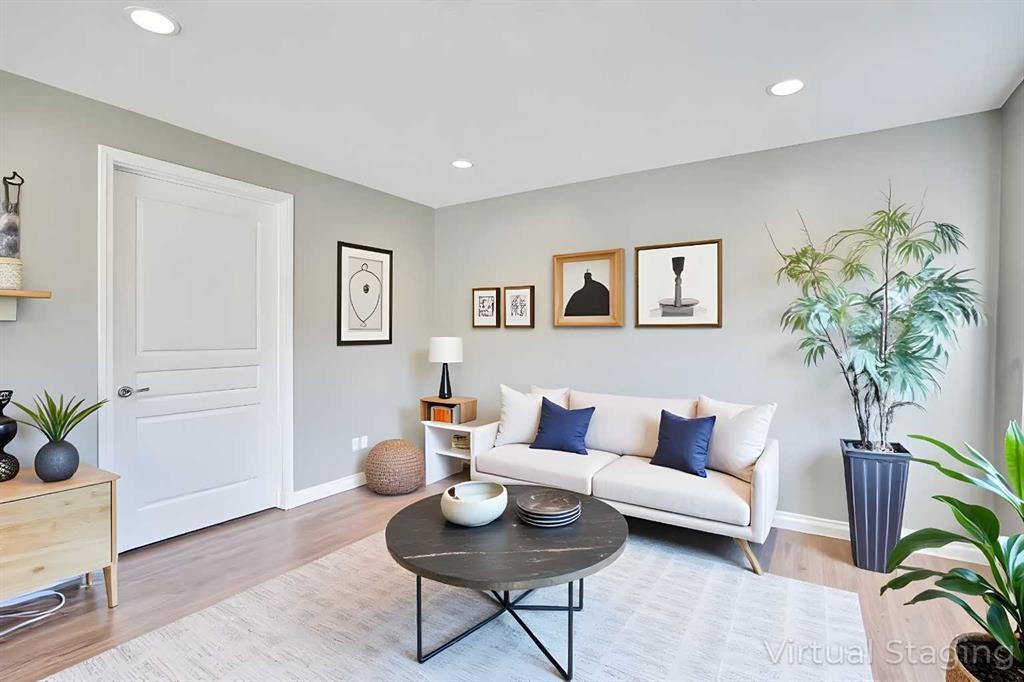 172 Seagreen Way, Chestermere, AB - Indoor Photo Showing Living Room