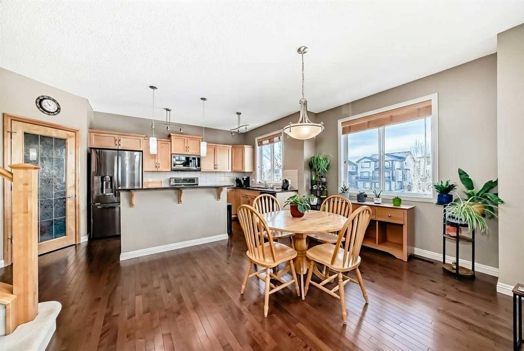 172 Seagreen Way, Chestermere, AB - Indoor Photo Showing Dining Room